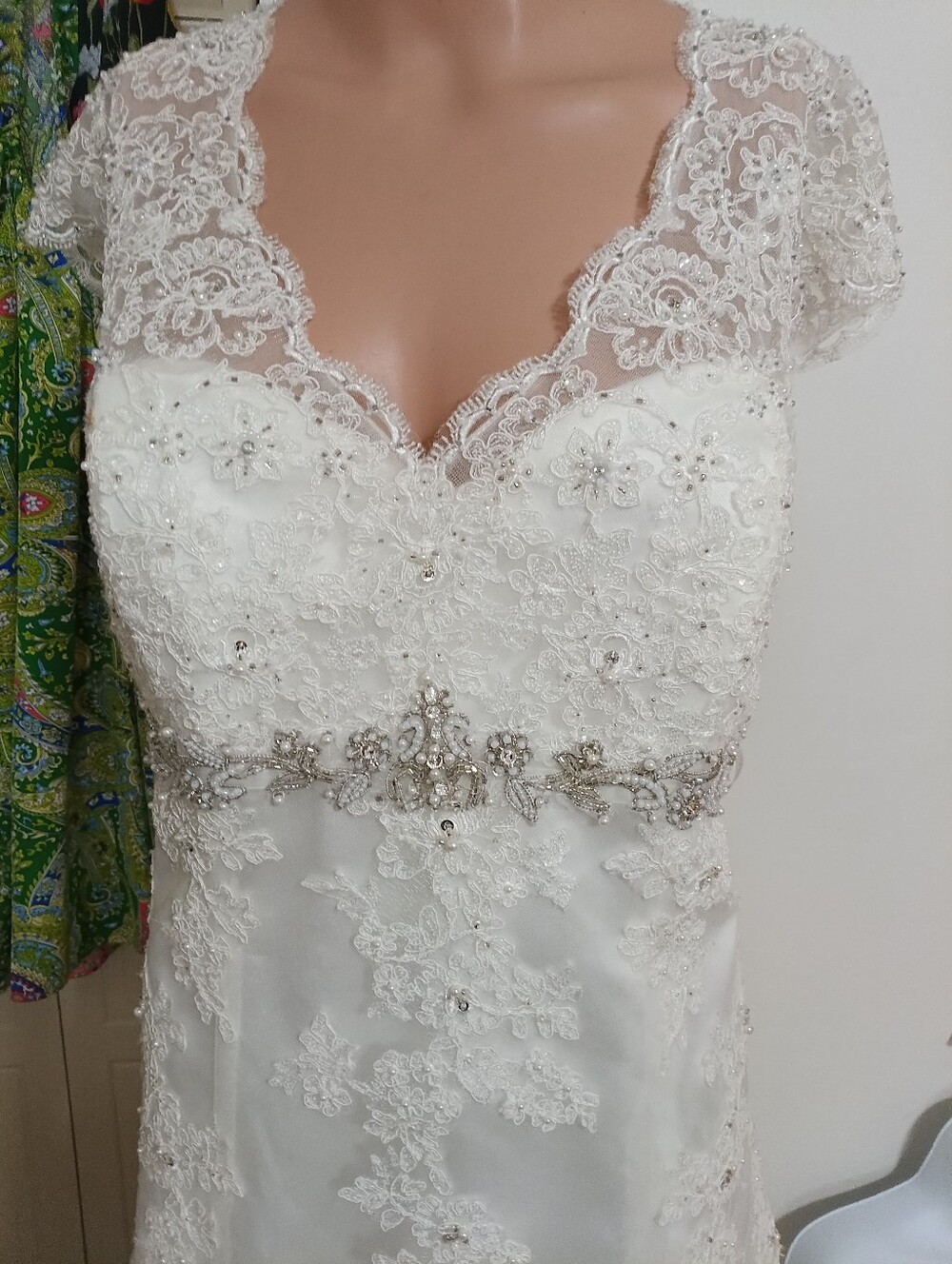 David's Bridal Ivory Beaded Wedding Dress